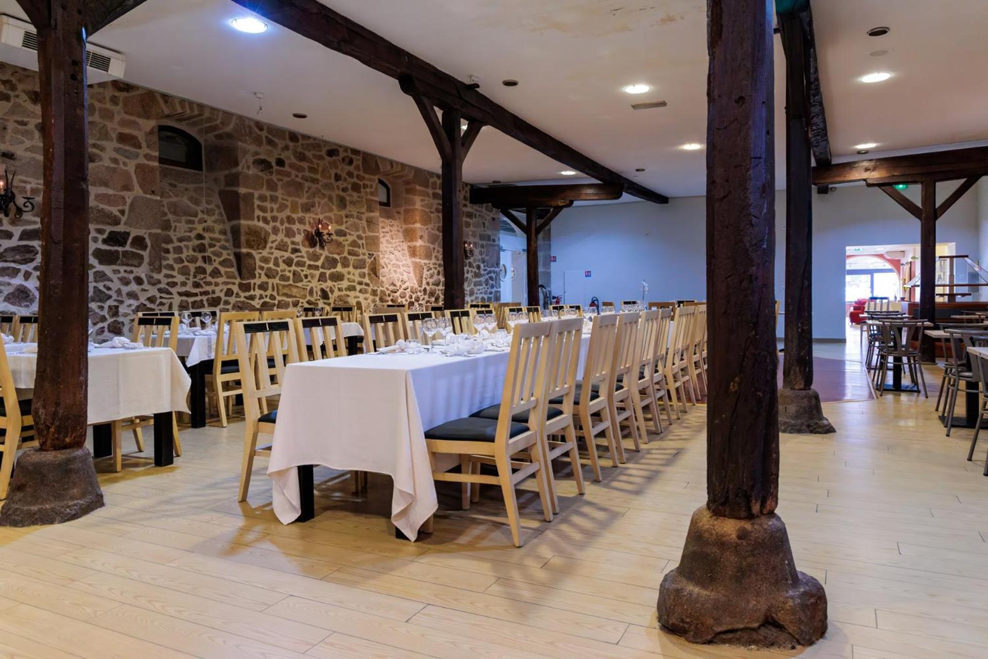Logis Hotel Restaurant Auberge De La Xaintrie Saint-Privat  Екстер'єр фото